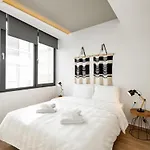 Innovative Fun Modern Apartment In Ladadika
